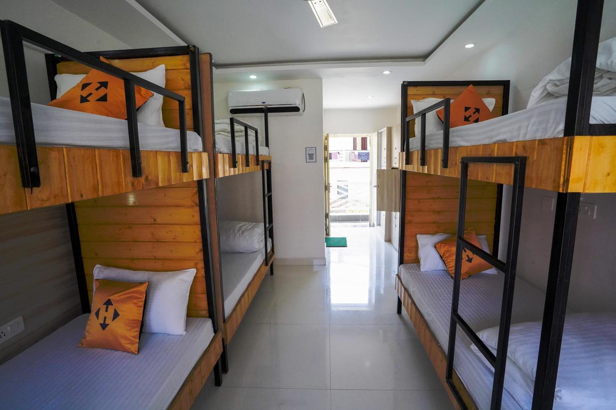 Hide-In Rishikesh, Laxman Jhula Hostel Eksteriør bilde